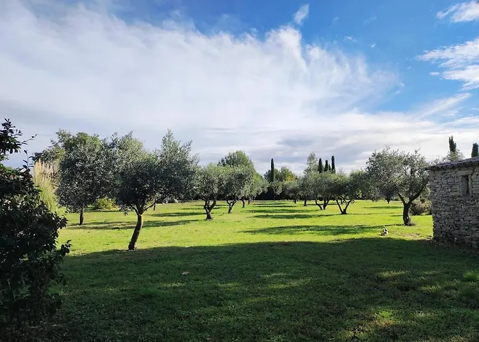 Magnifique Mas Avec Piscine A 5 Minutes D'uzes Montaren-et-Saint-Médiers