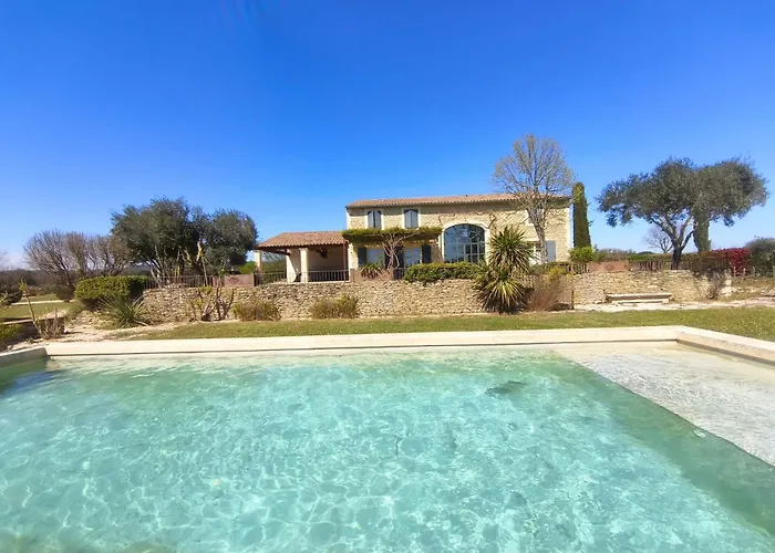 Magnifique Mas Avec Piscine A 5 Minutes D'uzes * Montaren-et-Saint-Médiers